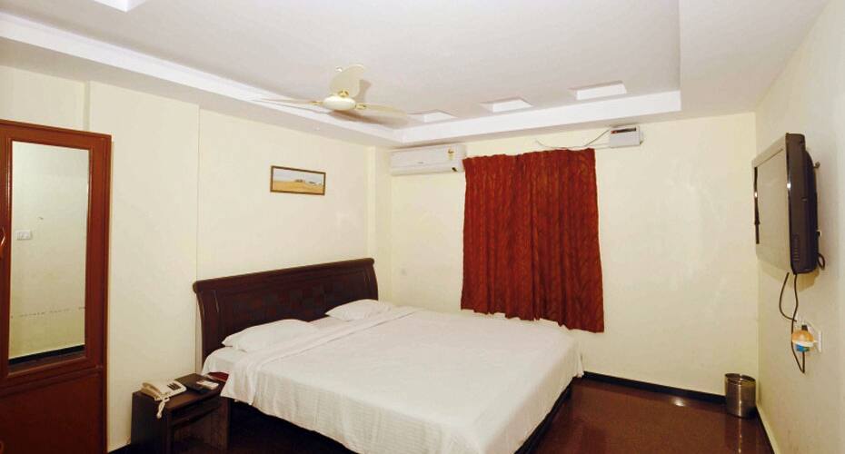 Alcove Service Apartment Lawson Bay, Visakhapatnam 4